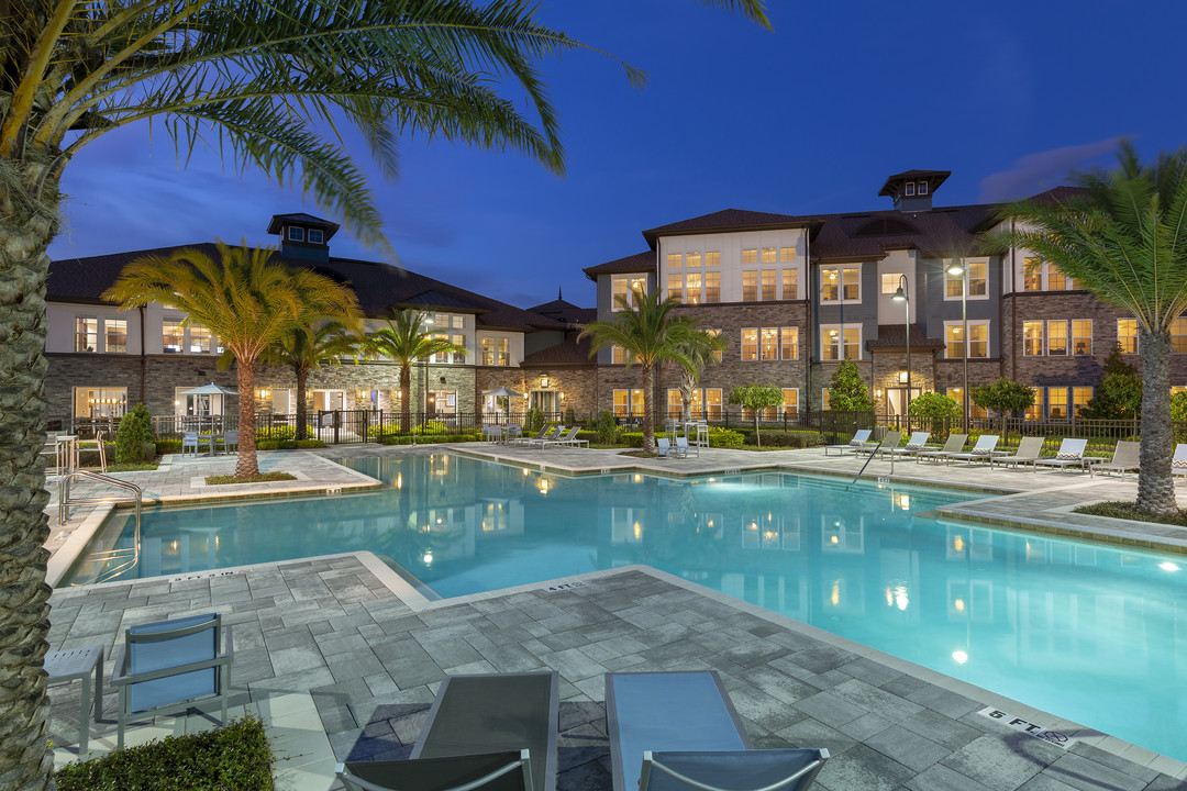 Addison At Windermere in Windermere, FL - Foto de edificio