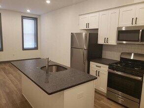 4840 Umbria St in Philadelphia, PA - Building Photo - Building Photo