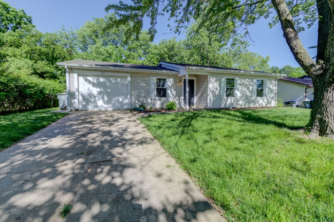 1919 Winter Hill Dr in O'Fallon, MO - Building Photo - Building Photo