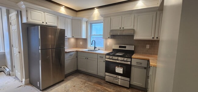 property at 23 Somerset St