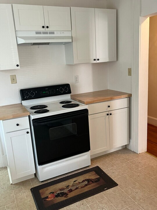 508 N Spring Ave in Newton, NC - Building Photo