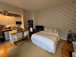 13 S Russell St, Unit 2 in Boston, MA - Building Photo - Building Photo