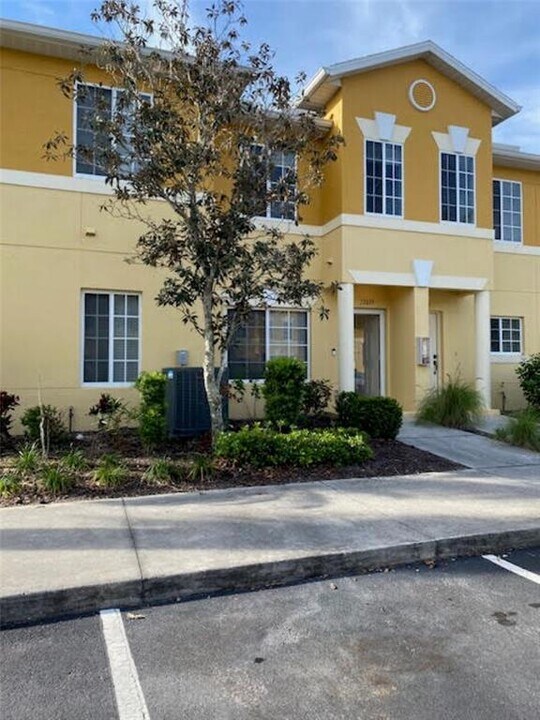 13055 Tiger Eye Dr in Venice, FL - Building Photo