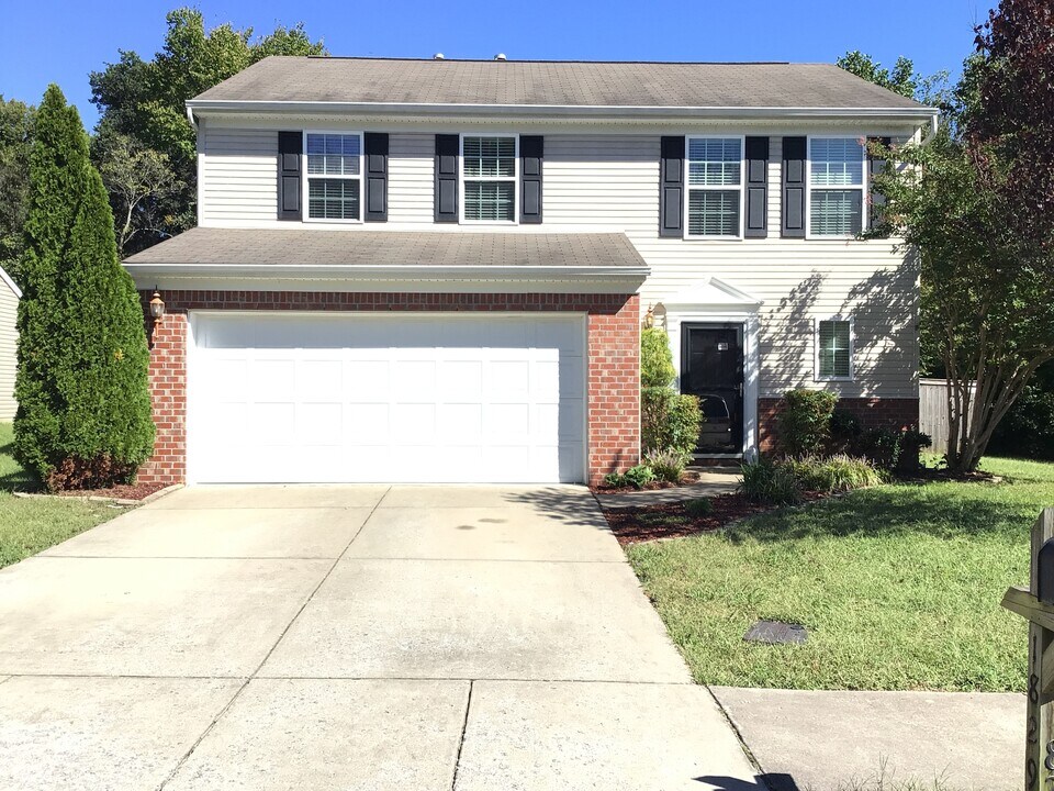 1829 Cottage Grove Way in Antioch, TN - Building Photo