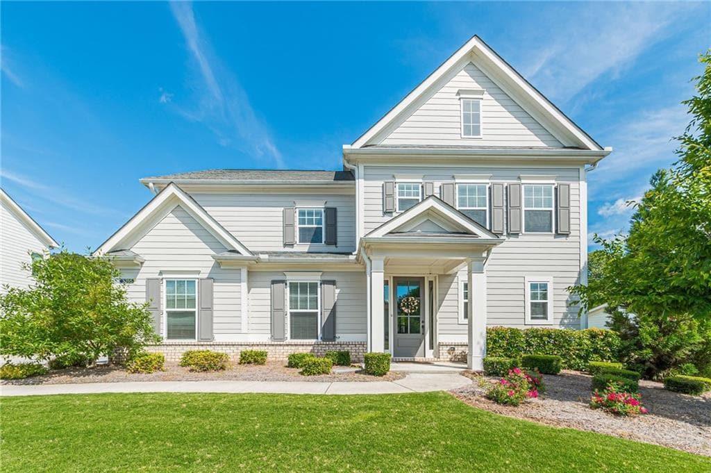 3355 Pierview Dr in Cumming, GA - Building Photo