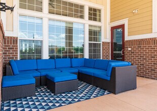 The Vista at South Broadway in Rochester, MN - Foto de edificio - Building Photo