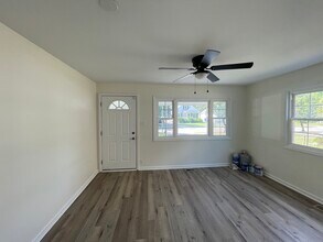 334 Chase Rd in Columbus, OH - Building Photo - Building Photo