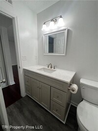 2703 N Centennial St photo'