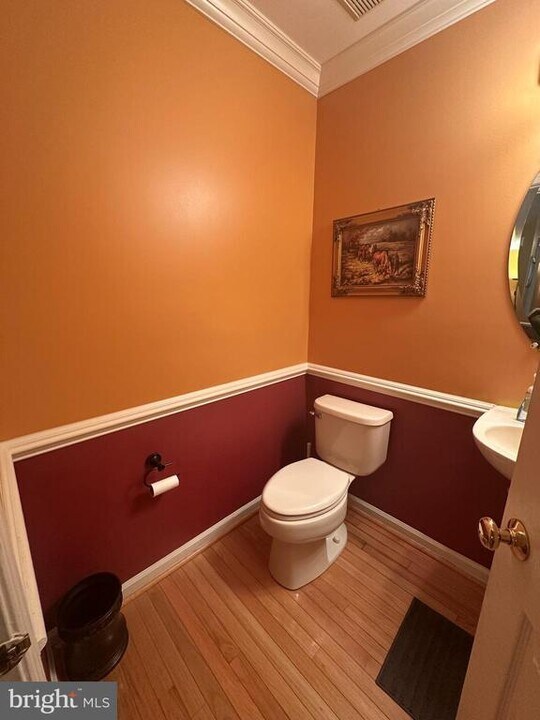 51 Hogan Way in Moorestown, NJ - Building Photo