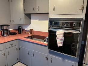 11 Eddy St in Sudbury, MA - Building Photo - Building Photo