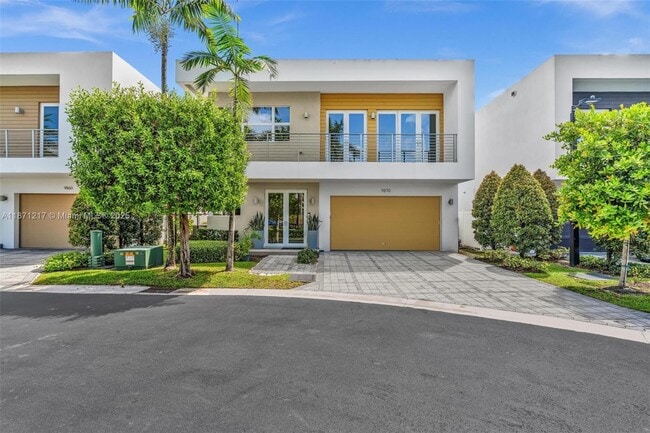 9870 NW 74th Terrace in Doral, FL - Building Photo - Building Photo