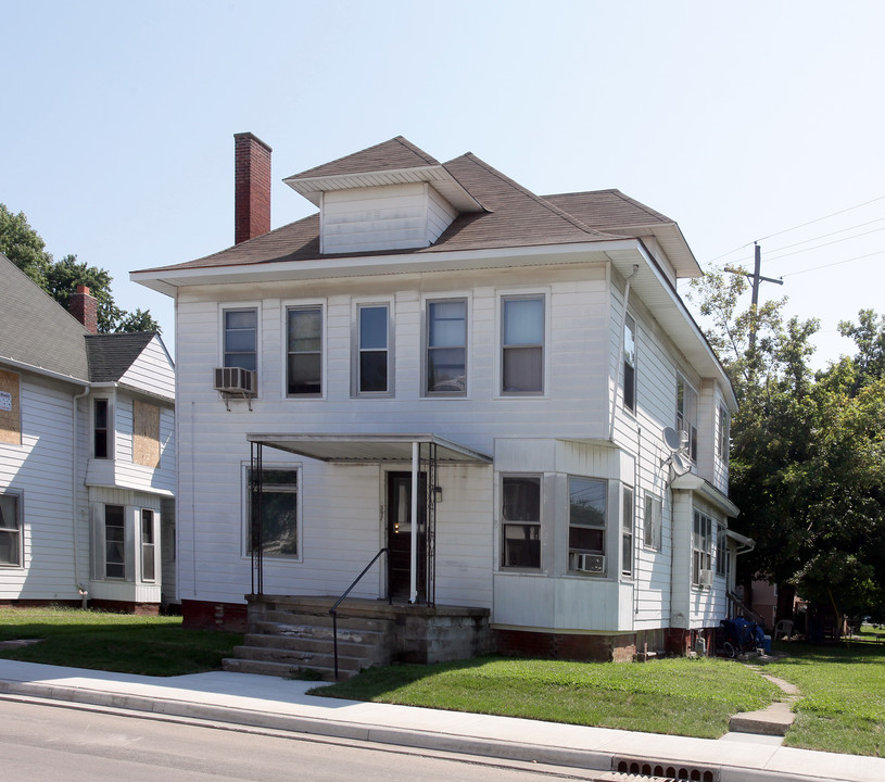 399 N Main St in Franklin, IN - Foto de edificio