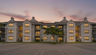 11211 W Atlantic Blvd in Coral Springs, FL - Building Photo