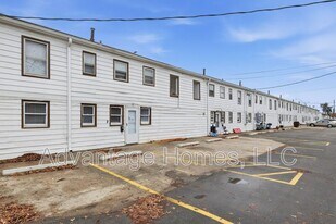 1015 N Scott Ave in Belton, MO - Building Photo