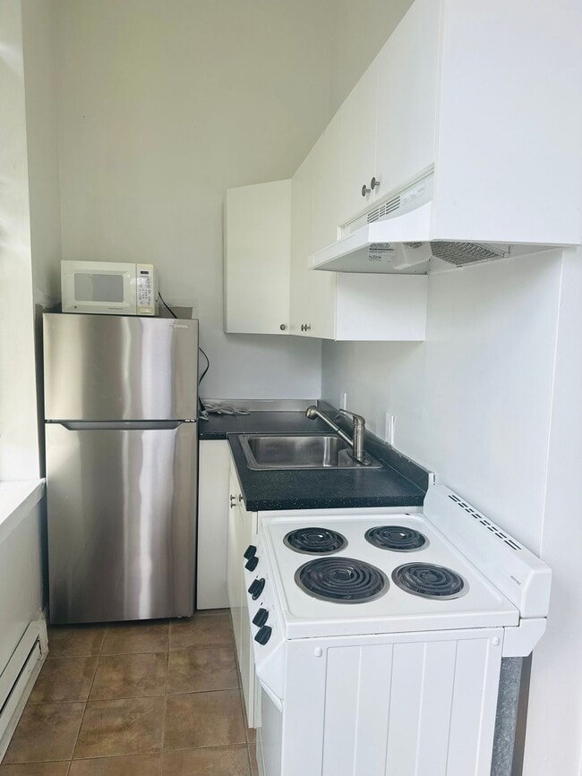 417 Massachusetts Ave, Unit 1R