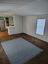 128 SE Guinevere Ct in Lake City, FL - Building Photo - Building Photo