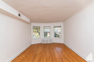 2654 W Ardmore Ave in Chicago, IL - Building Photo - Building Photo
