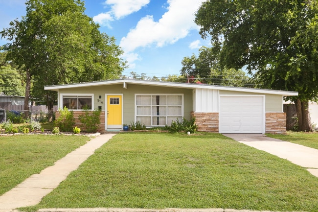 514 Brightwood Pl