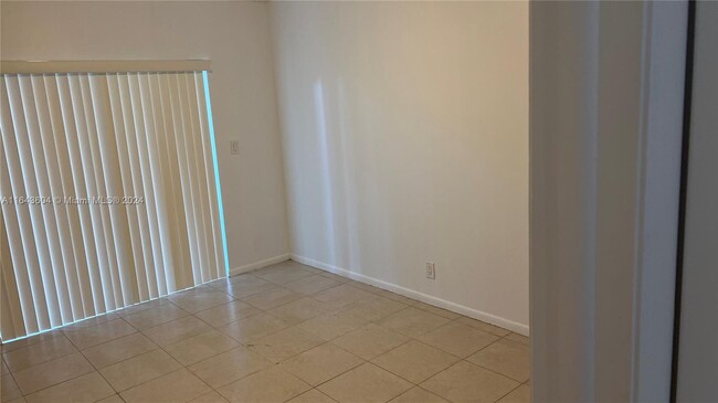 3100 Coral Springs Dr in Coral Springs, FL - Building Photo - Building Photo