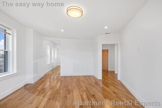406 Columbia St, Unit #7 in Cambridge, MA - Building Photo - Building Photo