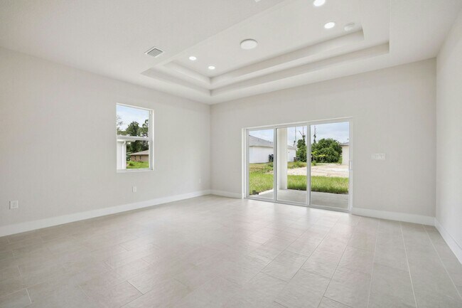 4875 29th St SW in Lehigh Acres, FL - Building Photo - Building Photo