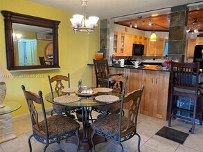 600 Uno Lago Dr in Juno Beach, FL - Building Photo - Building Photo