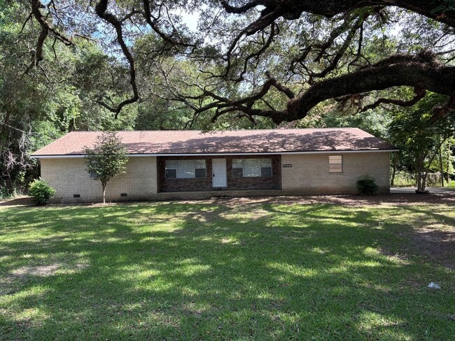 property at 5015 Lillian Hwy