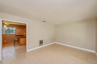 421 Quebec Ave in Defuniak Springs, FL - Building Photo - Building Photo