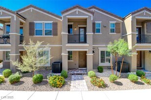 664 Anemone Ln in Henderson, NV - Building Photo