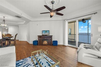 2745 First St, Unit 1906 in Ft. Myers, FL - Building Photo - Building Photo