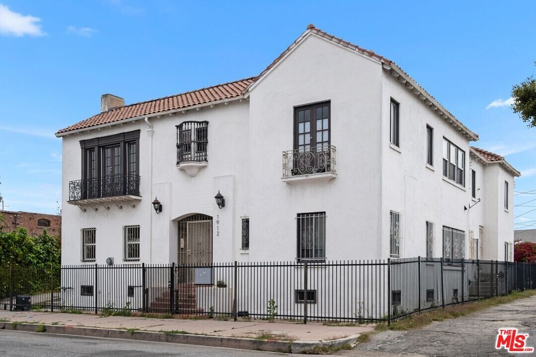 1912 7th Ave in Los Angeles, CA - Building Photo