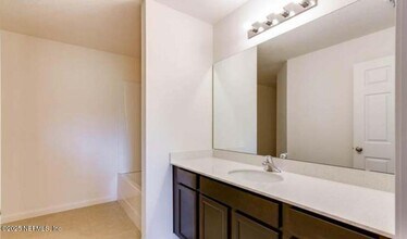 8650 Lake George Cir W in Macclenny, FL - Building Photo - Building Photo