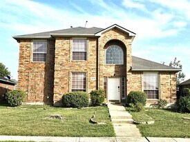 2516 Hackberry Creek in Mesquite, TX - Building Photo