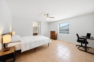 2007 Mandalay Ct in Oldsmar, FL - Building Photo