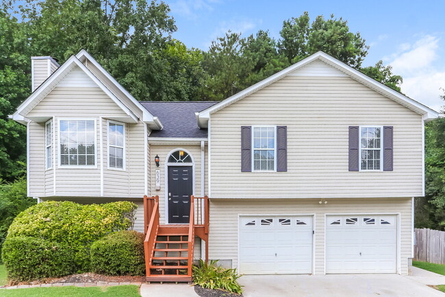property at 639 Sheffield Ct