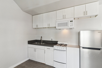 5137 Muir Ave in San Diego, CA - Foto de edificio - Building Photo