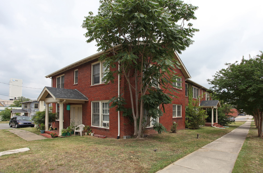 128-130 E 2nd Ave in Gastonia, NC - Building Photo