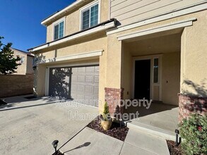 24282 Red Spruce Ave in Murrieta, CA - Building Photo - Building Photo