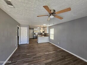 3707 Burnham Way in Panama City, FL - Building Photo - Building Photo
