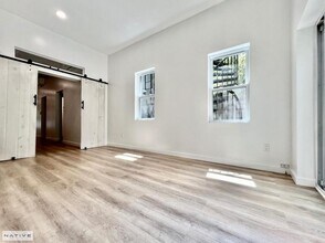 519 Graham Ave in Brooklyn, NY - Building Photo - Building Photo