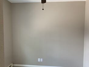 465 W 5th St, Unit 2 in Winona, MN - Foto de edificio - Building Photo