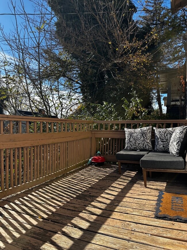 136 Lorentz St in Morgantown, WV - Building Photo - Building Photo