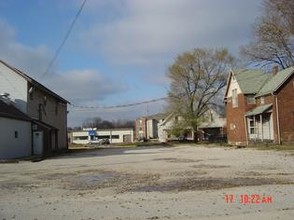 Pinehurst Apartments in Lafayette, IN - Foto de edificio - Building Photo