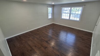 205 Glen Echo Dr in Norfolk, VA - Building Photo - Building Photo