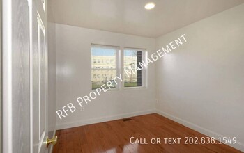 212 Orange St SE in Washington, DC - Building Photo - Building Photo