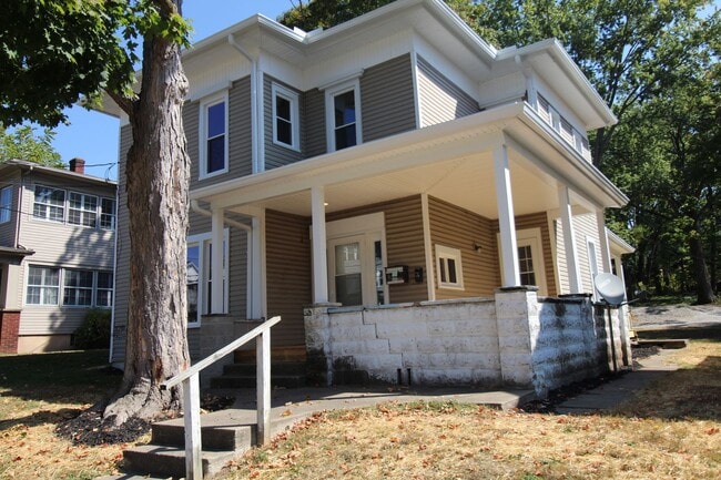 645 N Bever St in Wooster, OH - Building Photo - Building Photo