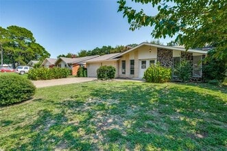 1311 Willowbrook St in Arlington, TX - Building Photo - Building Photo