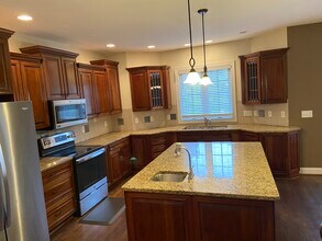 100 Beacon Hill Pl in Lynchburg, VA - Building Photo - Building Photo