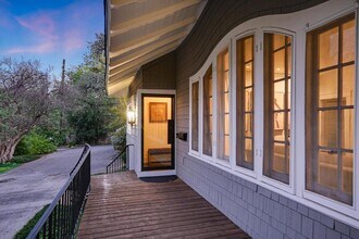 1402 Windsor Rd in Austin, TX - Building Photo - Building Photo