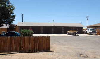 21821 Arapahoe Ave in Apple Valley, CA - Building Photo